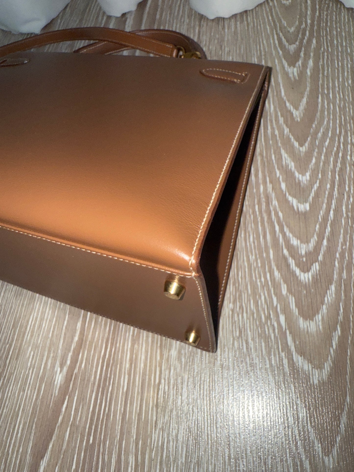 Hermès Kelly 35 Veau Graine Leather with Gold Hardware
